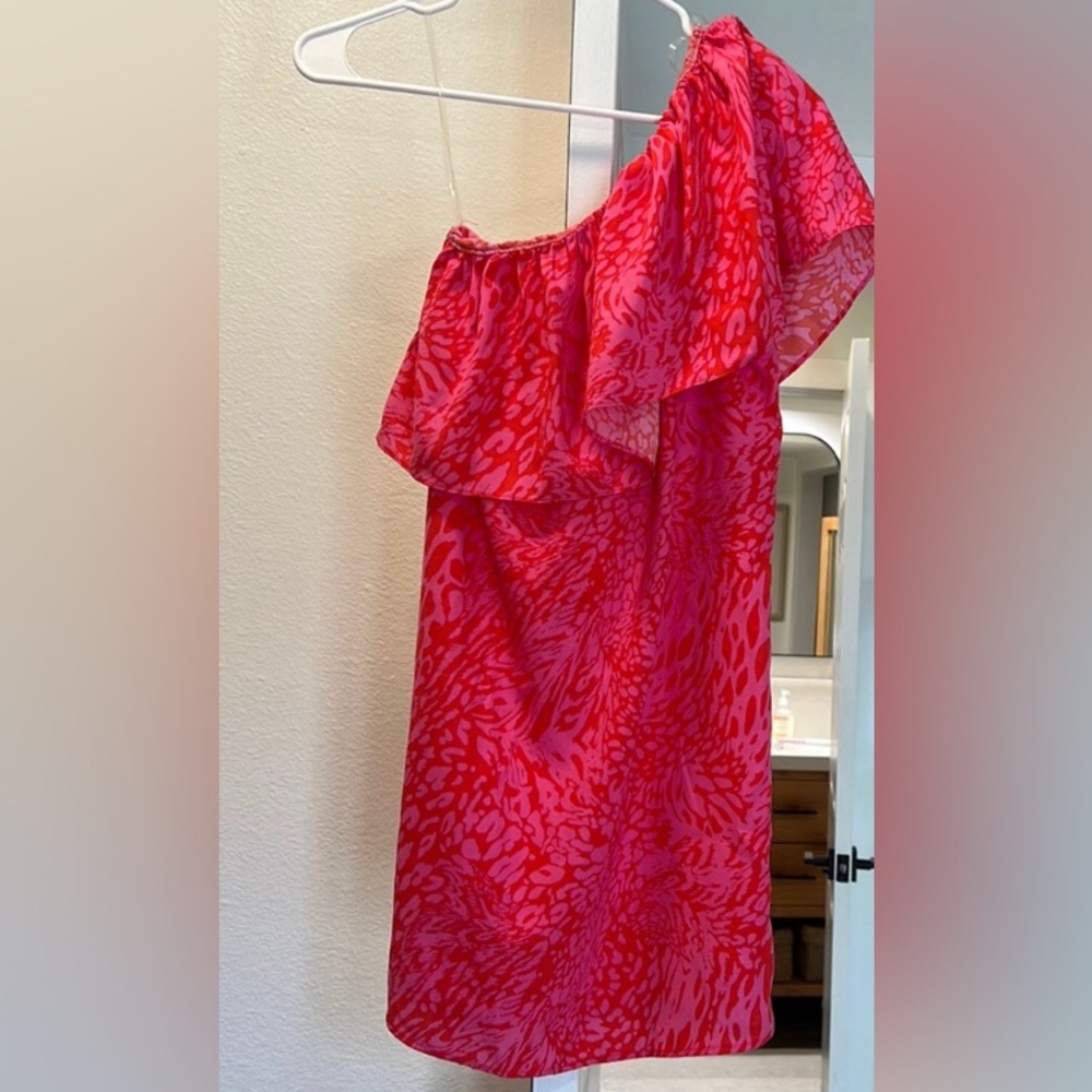 Vici Pink and Red Off-Shoulder Dress, Sz. Large
Worn once.